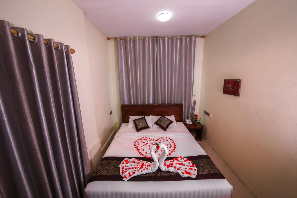 City Grand Hotel Mandalay Extérieur photo