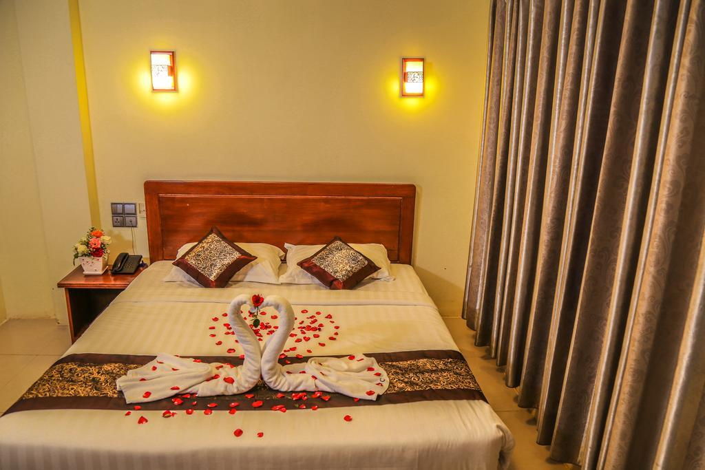 City Grand Hotel Mandalay Extérieur photo