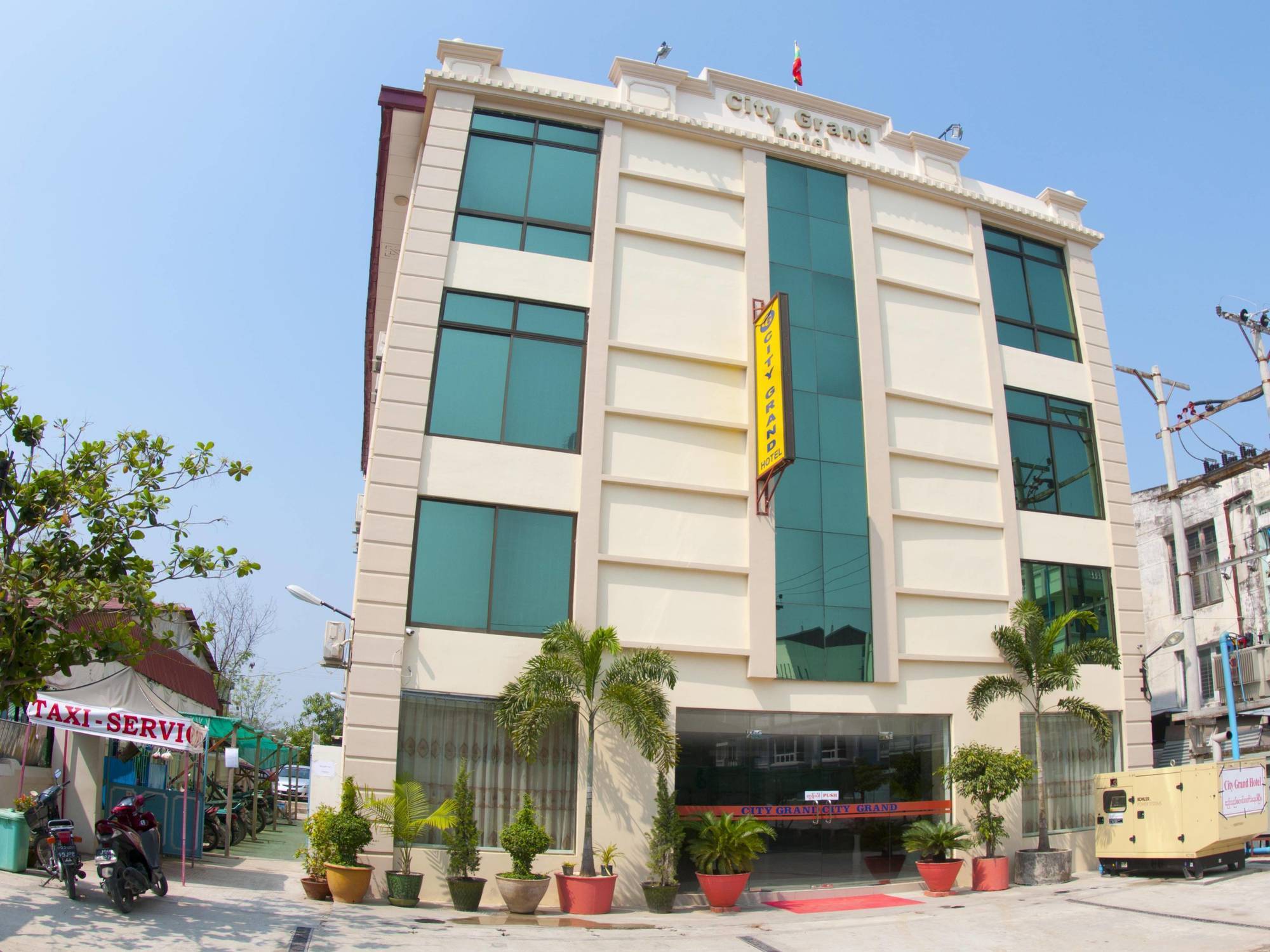 City Grand Hotel Mandalay Extérieur photo