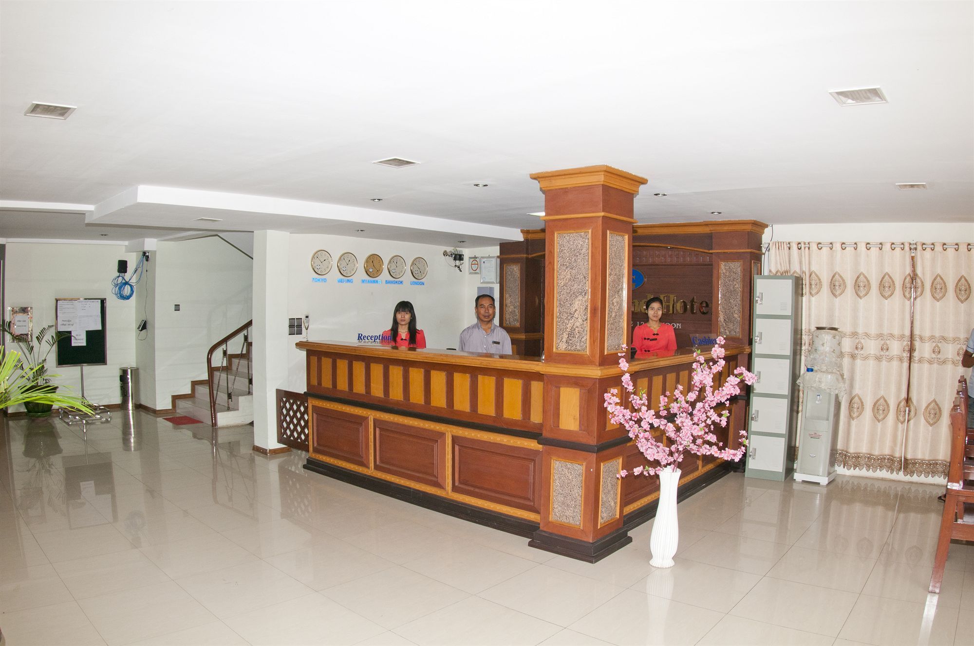 City Grand Hotel Mandalay Extérieur photo