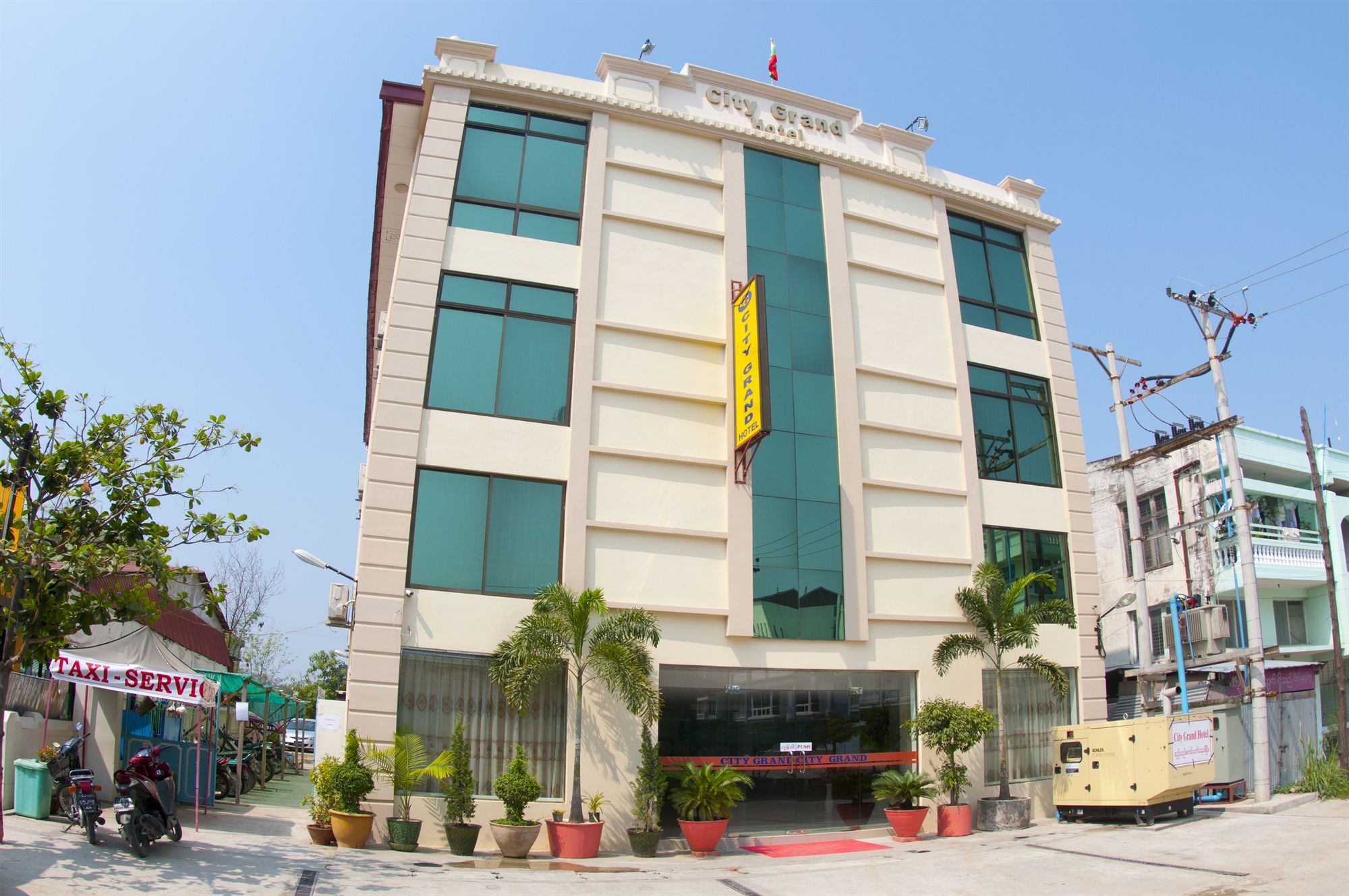 City Grand Hotel Mandalay Extérieur photo